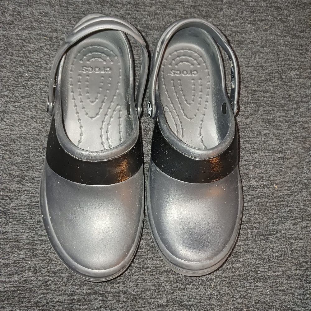 Ladies Crocs - Picture 2 of 6